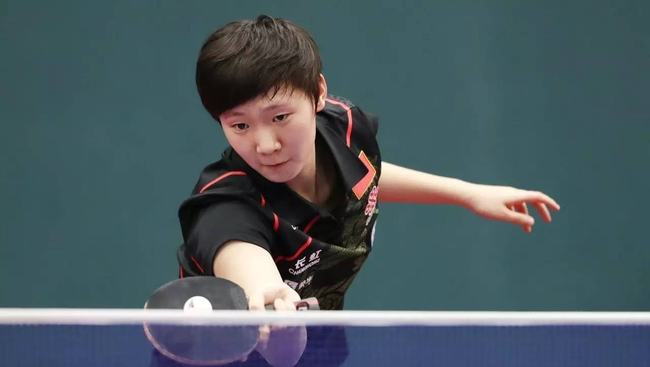 冰壶赛事中 冰壶赛事中