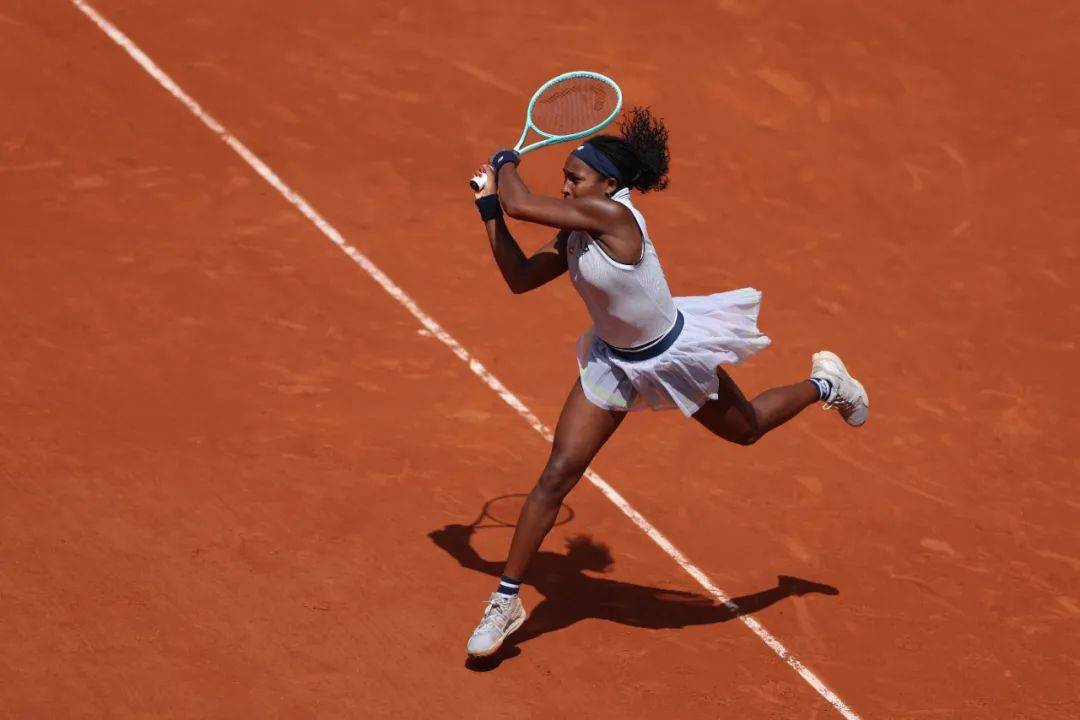 他不仅是一 他不仅是一